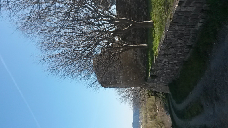 La tour de l'ancien château à La Brillanne