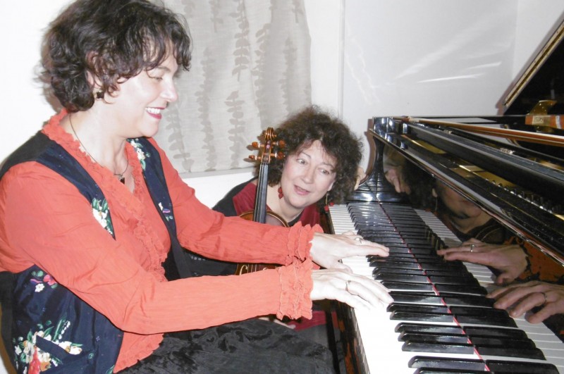 Duo: Anne Sophie Legrier : Violon, Anne Laisné : Piano